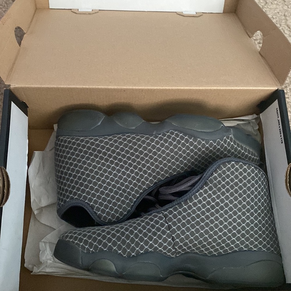 JORDAN HORIZON BG